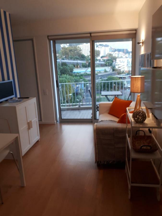 Apartamento Vista Mar E Piscina フンシャル エクステリア 写真